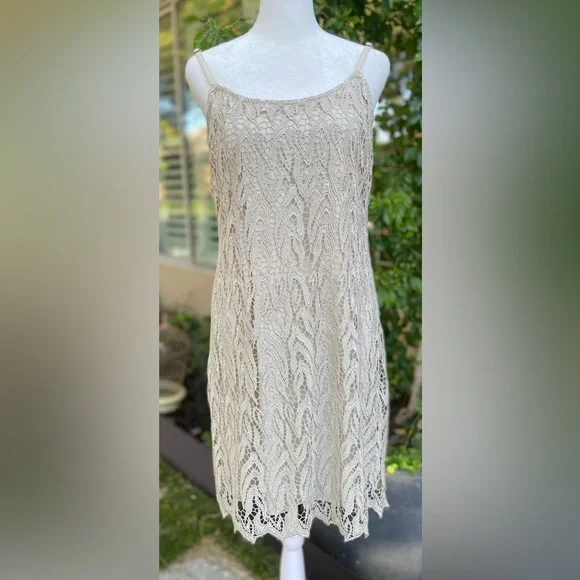 Alice + Olivia Mini Dress - Picture 3 of 6